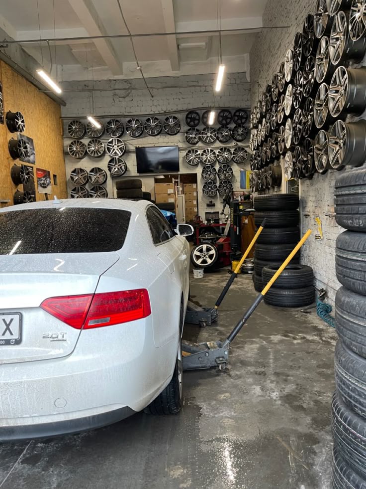 files/Audi_A5_Coupe_quattro.jpg